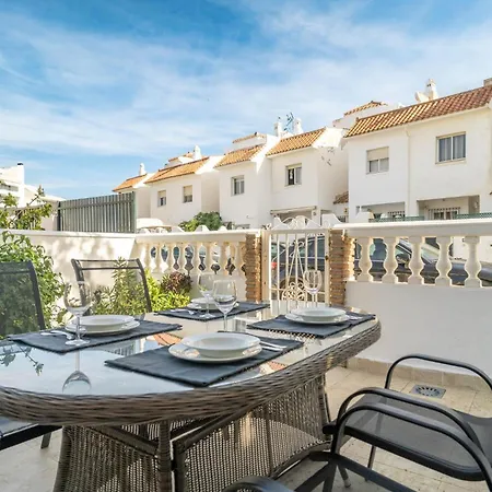 Dom wakacyjny 2 Bedroom Stunning In Mijas Costa Fuengirola